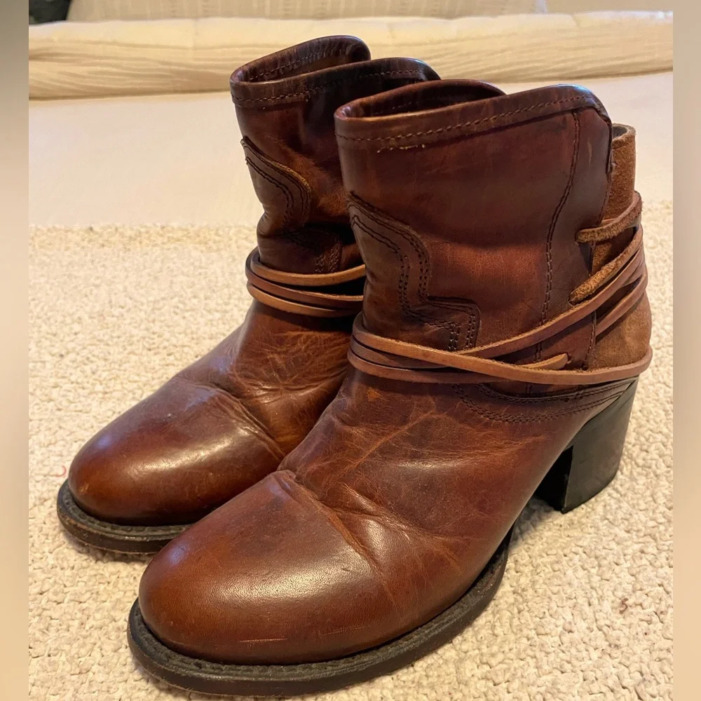 Freebird by Steven Madden Casey boot. Women’s size 7. Brown leather. - Picture 1 of 7